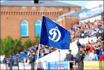 1 июля 2009 г., Барнаул   Матч 1/32 финала Кубка России по футболу 2009/10 «Динамо» – «Сибирь» – 0:2. Фото Андрея Денисюка