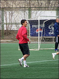 22 апреля 2009 г., Барнаул   Одна из последних тренировок барнаульского «Динамо» перед стартом в чемпионате России по футболе во втором дивизионе зоны «Восток»