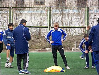 22 апреля 2009 г., Барнаул   Одна из последних тренировок барнаульского «Динамо» перед стартом в чемпионате России по футболе во втором дивизионе зоны «Восток»