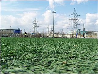 18 апреля 2010 г., Барнаул   Тренировочный матч барнаульского «Динамо» против своего молодежного состава