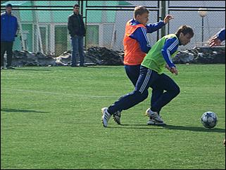 18 апреля 2010 г., Барнаул   Тренировочный матч барнаульского «Динамо» против своего молодежного состава