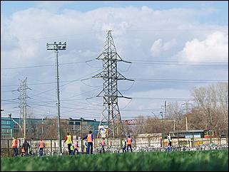 18 апреля 2010 г., Барнаул   Тренировочный матч барнаульского «Динамо» против своего молодежного состава