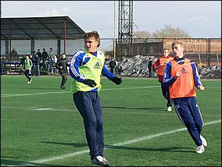 18 апреля 2010 г., Барнаул   Тренировочный матч барнаульского «Динамо» против своего молодежного состава