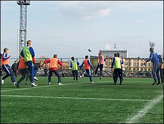 18 апреля 2010 г., Барнаул   Тренировочный матч барнаульского «Динамо» против своего молодежного состава
