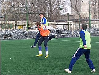 18 апреля 2010 г., Барнаул   Тренировочный матч барнаульского «Динамо» против своего молодежного состава