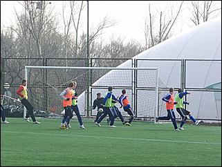 18 апреля 2010 г., Барнаул   Тренировочный матч барнаульского «Динамо» против своего молодежного состава