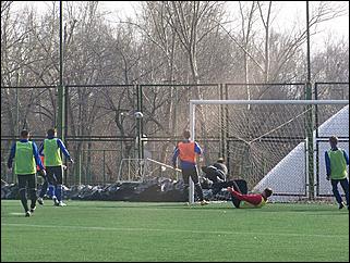 18 апреля 2010 г., Барнаул   Тренировочный матч барнаульского «Динамо» против своего молодежного состава