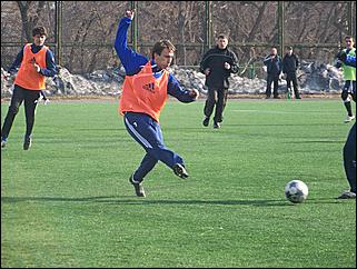 18 апреля 2010 г., Барнаул   Тренировочный матч барнаульского «Динамо» против своего молодежного состава