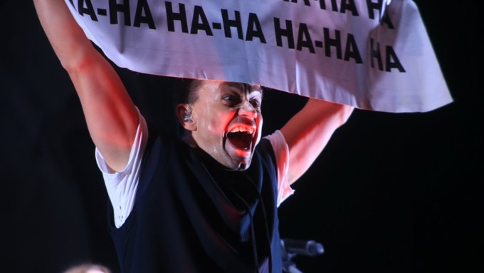 1 октября 2017 г., Барнаул. Екатерина Смолихина   Труба зовет: "Дискотека Авария" не по-детски зажгла в Барнауле