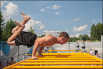 14 июль 2016 г., Барнаул © Амител Вячеслав Мельников   Бронза мускулов и свежесть кожи: в Барнауле открыли площадку для сдачи ГТО