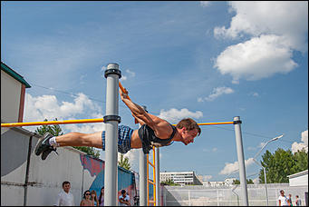 14 июль 2016 г., Барнаул © Амител Вячеслав Мельников   Бронза мускулов и свежесть кожи: в Барнауле открыли площадку для сдачи ГТО