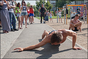 14 июль 2016 г., Барнаул © Амител Вячеслав Мельников   Бронза мускулов и свежесть кожи: в Барнауле открыли площадку для сдачи ГТО