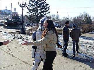 27 марта 2008 г., Барнаул   Необычная промоакция первого в Барнауле Компьютер-центра DNS