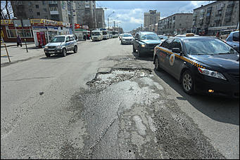 12 апреля 2018 г., Барнаул. Екатерина Смолихина   Весна идет – весне дорогу: улицы Барнаула после зимы