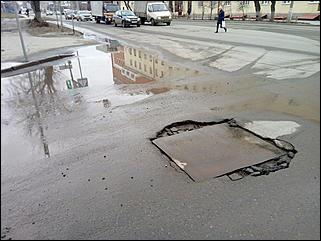 12 апреля 2018 г., Барнаул. Екатерина Смолихина   Весна идет – весне дорогу: улицы Барнаула после зимы