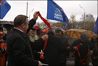 16 октября 2009 г., Барнаул   Открытие объездной дороги по ул. Власихинской в Барнауле
