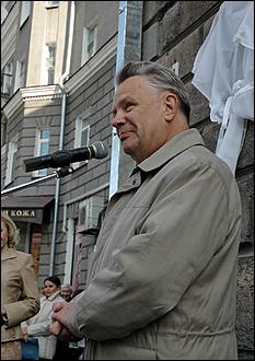 30 сентября 2006 г., Барнаул   Открытие мемориальной доски первой на Алтае студии телевидения 