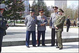 9 мая 2010 г., Барнаул   Празднование 65-летия Великой Победы в Барнауле