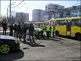 10 апреля 2010 г., Барнаул   "Операция дырка" активистов Drom.ru