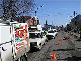 10 апреля 2010 г., Барнаул   "Операция дырка" активистов Drom.ru