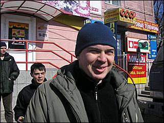 10 апреля 2010 г., Барнаул   "Операция дырка" активистов Drom.ru