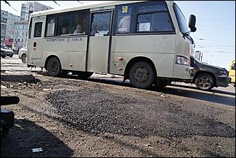 10 апреля 2010 г., Барнаул   "Операция дырка" активистов Drom.ru