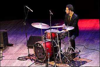 20 декабрь 2016 г., Барнаул © Амител Вячеслав Мельников   Сегодня он играет джаз: известный вокалист Лас-Вегаса Дэдди Мак Свинг выступил в Барнауле