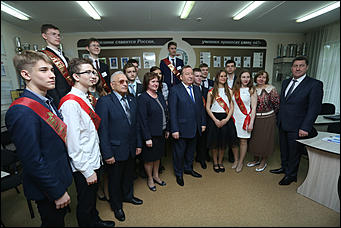 25 мая 2018 г., Барнаул. Екатерина Смолихина   Банты, слезы и селфи: "Последний звонок" прошел в Барнауле