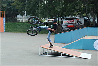 2 сентября 2017 г., Барнаул. Екатерина Смолихина "Энергия улиц" собрала сотни барнаульцев в парке Смертина