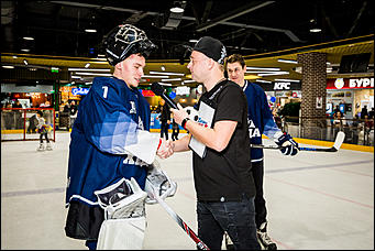 14 декабря 2019 г., Барнаул   "Европейскими играми" открылся первый в Барнауле ледовый каток "Европы Плюс"