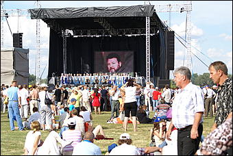 4-5 августа 2007 г., с. Верх-Обское   Культурно-спортивный праздник "Кубок Евдокимова" <br>
<i> (фото Кристины Красниковой) </i>