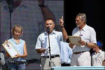 4-5 августа 2007 г., с. Верх-Обское   Культурно-спортивный праздник "Кубок Евдокимова" <br>
<i> (фото Кристины Красниковой) </i>