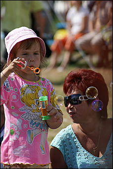 4-5 августа 2007 г., с. Верх-Обское   Культурно-спортивный праздник "Кубок Евдокимова" <br>
<i> (фото Кристины Красниковой) </i>