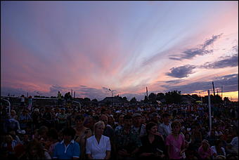 4-5 августа 2007 г., с. Верх-Обское   Культурно-спортивный праздник "Кубок Евдокимова" <br>
<i> (фото Кристины Красниковой) </i>