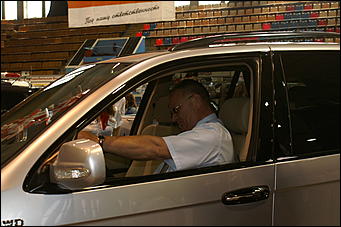 15 мая 2008 г., Барнаул   Первый день выставки "АвтоЭкспо-2008"