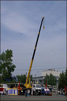 15 мая 2008 г., Барнаул   Первый день выставки "АвтоЭкспо-2008"