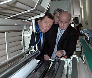 1 февраля 2006 г., Новоалтайск   Открытие фабрики санитарно-гигиенических изделий 