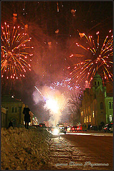 15 февраля 2009 г., Бийск   20 залпов салюта  в честь годовщины вывода советских войск из Афганистана