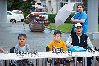 21 июля 2017 г., Барнаул   Алтайские шахматисты не сдаются, как прошел сеанс одновременной игры.
