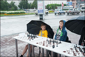 21 июля 2017 г., Барнаул   Алтайские шахматисты не сдаются, как прошел сеанс одновременной игры.