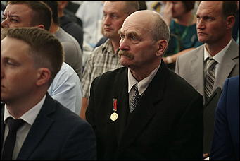 19 июня 2019 г., Алтайский край. Екатерина Смолихина   "Умная техника" и красивые девушки: как на Алтае открыли форум "День сибирского поля - 2019" 