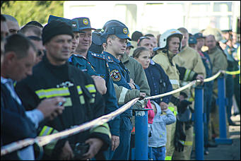 16 августа 2017 г., Барнаул. Екатерина Смолихина   Тягание штанги и перетаскивание автомобиля: алтайские спасатели посоревновались в кроссфите 