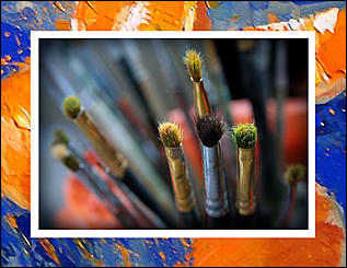 декабрь 2012 г., Барнаул   "Все начинается с идеи": известные алтайские медиа-персоны нарисовали картины для календаря