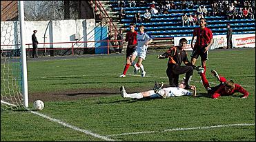 15 мая 2006 г, Барнаул   <P>"Динамо" (Барнаул) - "Иртыш-1946" [2:0]</P>