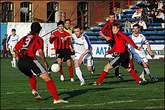 15 мая 2006 г, Барнаул   <P>"Динамо" (Барнаул) - "Иртыш-1946" [2:0]</P>