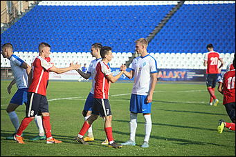 15 августа 2019 г., Барнаул. Екатерина Смолихина   Как Дугин перед отставкой сходил с Томенко на футбол и вдохновил "Динамо" на победу