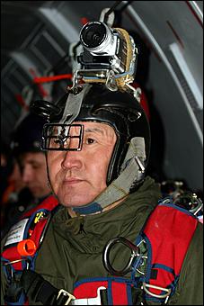 11 марта 2006 г., г. Бийск   Тренировка лесных пожарных<BR><EM>(Фото Георгия Блинова и Ольги Комиссаровой</EM> )