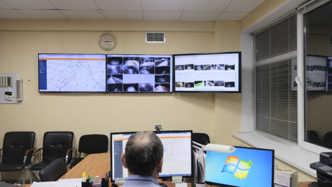 25 январь 2020 г., Барнаул   Они готовы не спать сутками ради спокойствия других. Службы Алтайского края в условиях шторма