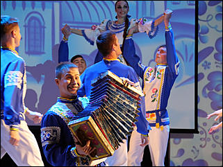 4 ноября 2019 г., Барнаул   Чествование лучших мастеров и праздник национальных культур: как в Барнауле отметили День народного единства  