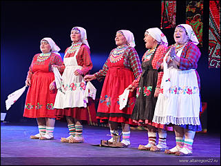 4 ноября 2019 г., Барнаул   Чествование лучших мастеров и праздник национальных культур: как в Барнауле отметили День народного единства  